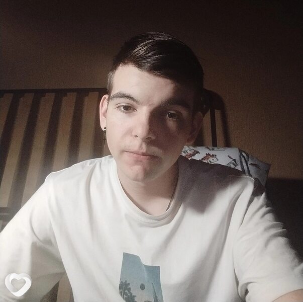 Кирилл, 21, Ярославле — анкета №1138622