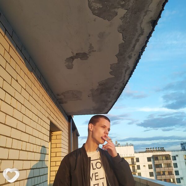 Артëм, 21, Москве — анкета №1138943