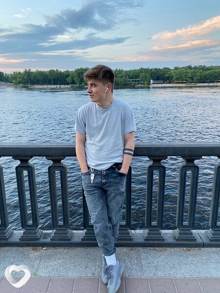Максим, 26, Черкассах — анкета №1139299