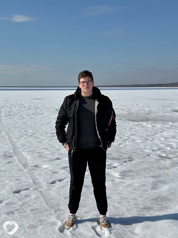 Михаил, 21, Москве — анкета №1139508