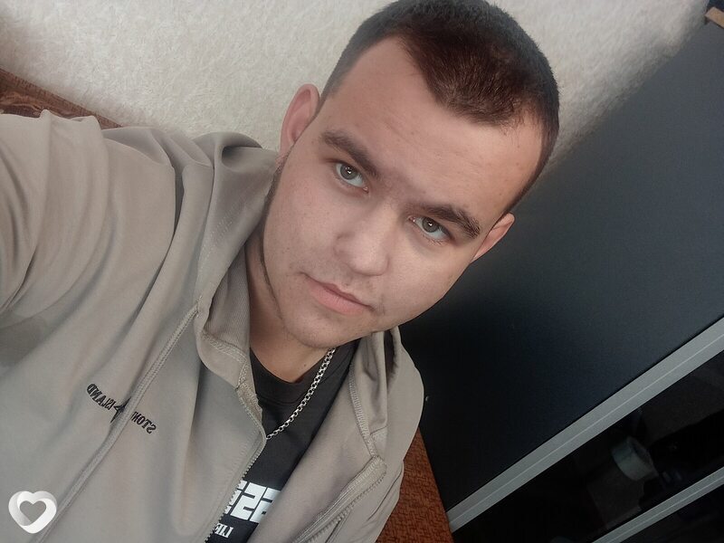Макс, 24, Рубцовске — анкета №1140448