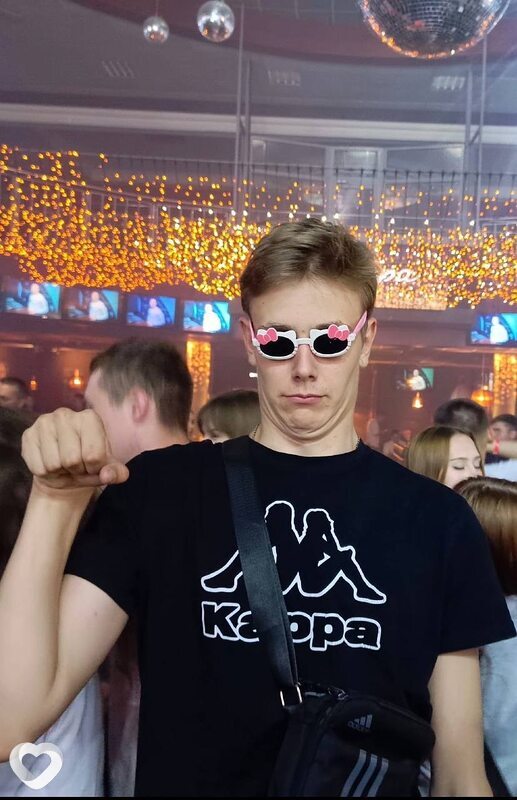 Василий, 22, Москве — анкета №1140584