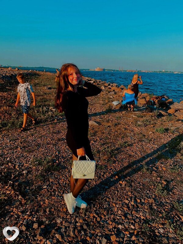 Арина, 20, Санкт-Петербурге — анкета №1140960