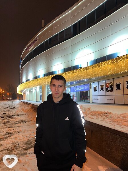 Илья, 22, Донецке — анкета №1141183