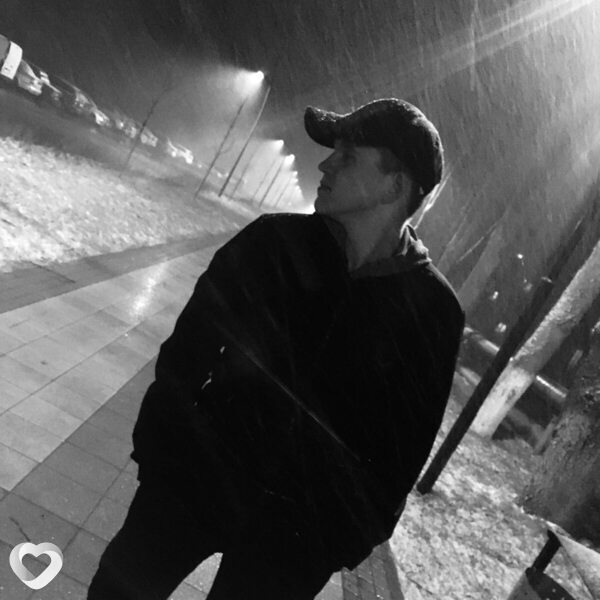 Михаил, 21, Москве — анкета №1141325