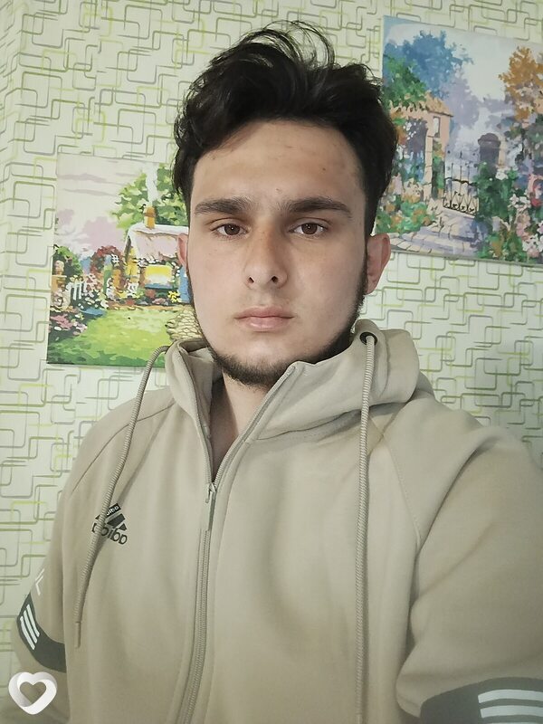 Ванёк, 22, Артеме — анкета №1141530