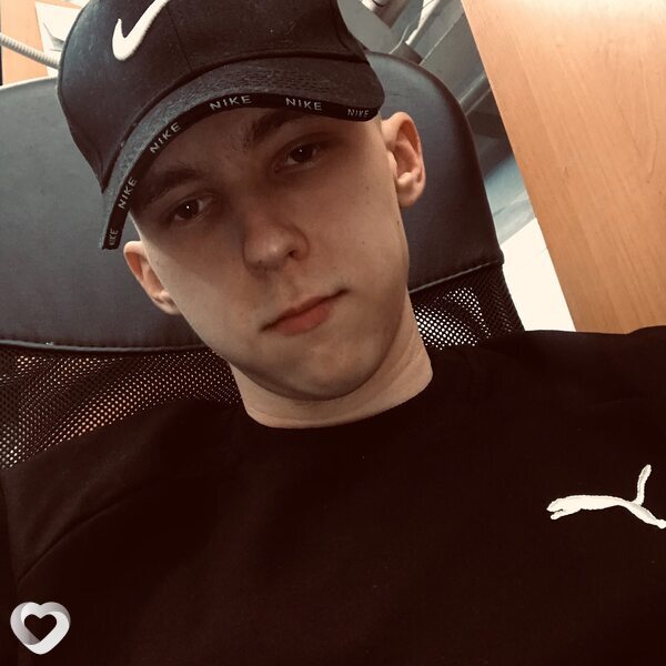 Андрей, 21, Черногорске — анкета №1142280