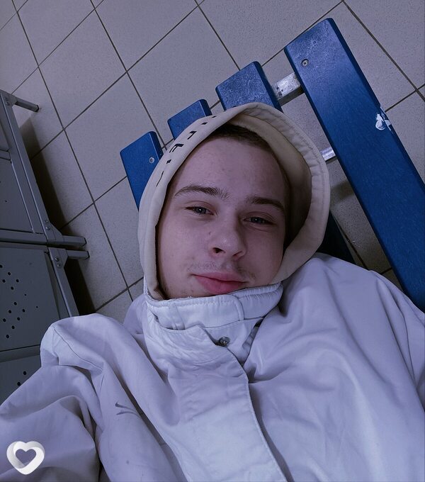 Евгений, 21, Белгороде — анкета №1144501