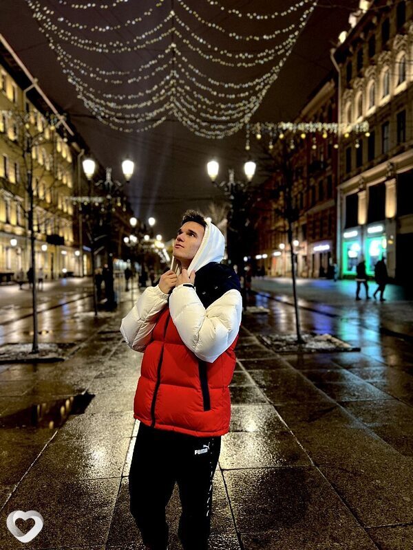 Максим, 21, Москве — анкета №1144633