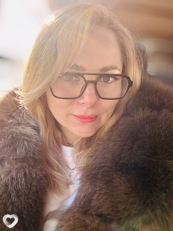 Оленька, 38, Новосибирске — анкета №1145356