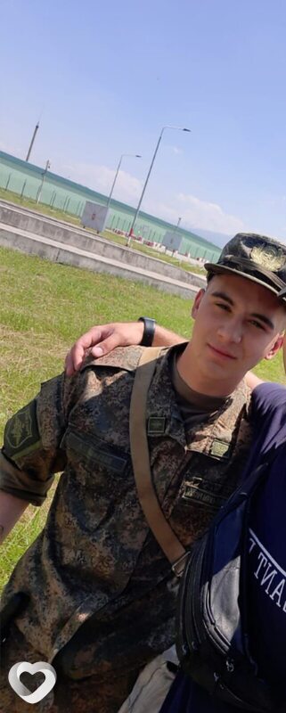 Артем, 23, Армавире — анкета №1145359