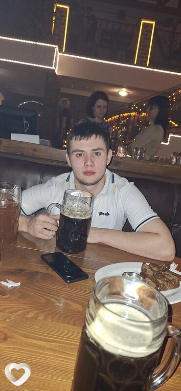 Виталий, 21, Москве — анкета №1145836