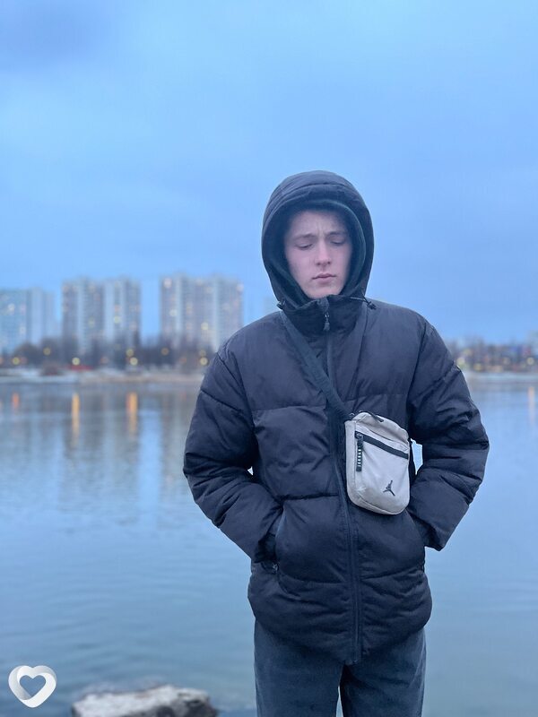 Илья, 20, Москве — анкета №1146158
