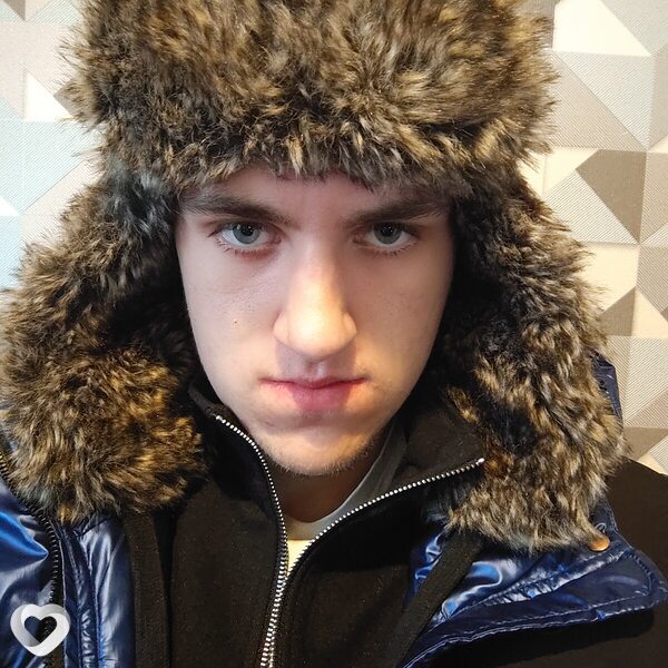 Artem, 21, Москве — анкета №1147138