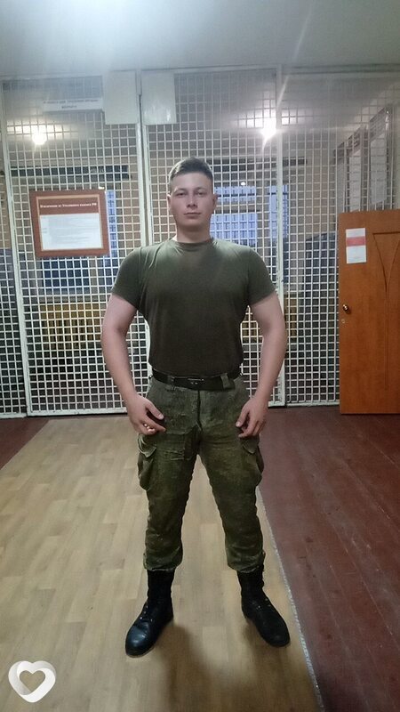 Юрий, 23, Москве — анкета №1147176