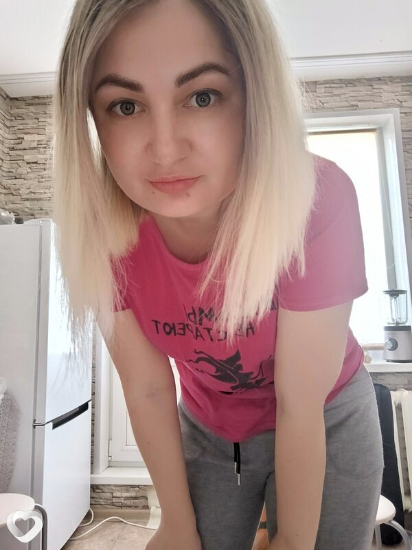 Юлия, Бобров
