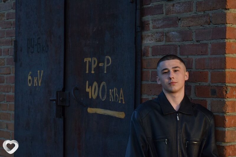 Валера, 20, Каменске-Шахтинском — анкета №1150273