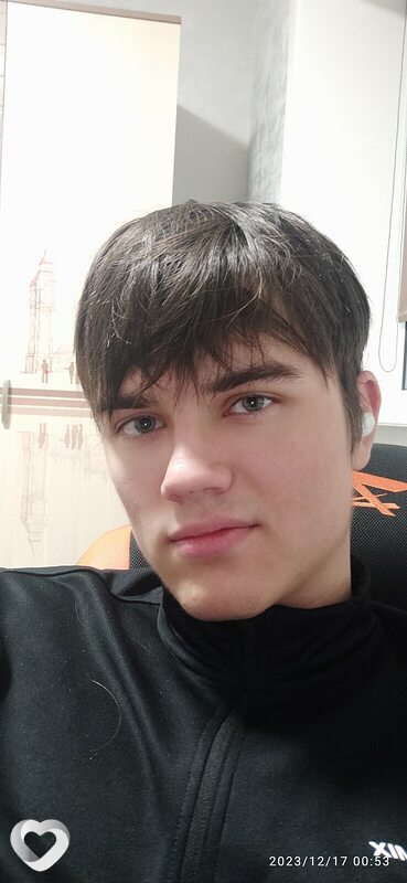 Артем, 20, Москве — анкета №1151259