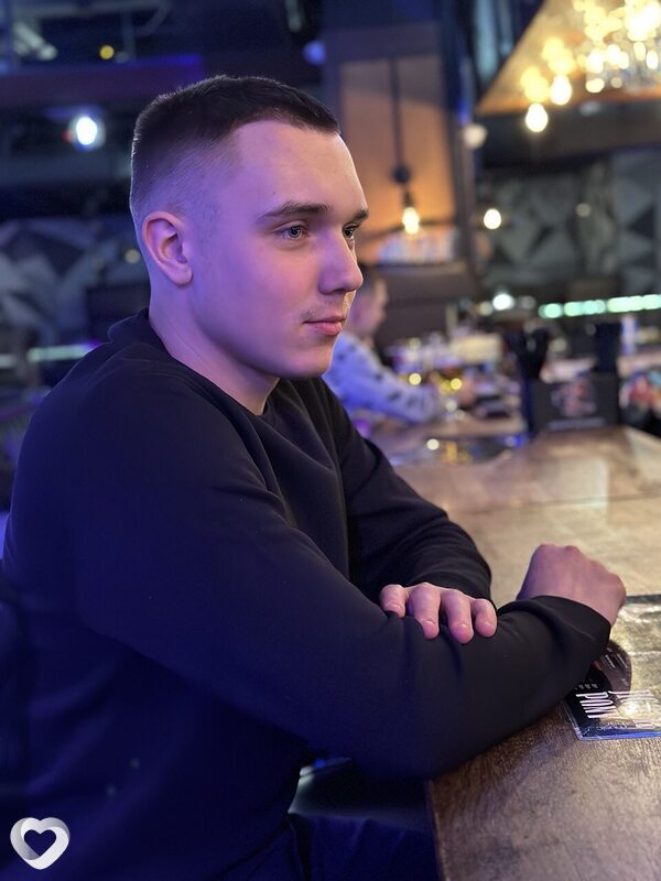 Юрий, 22, Москве — анкета №1151951