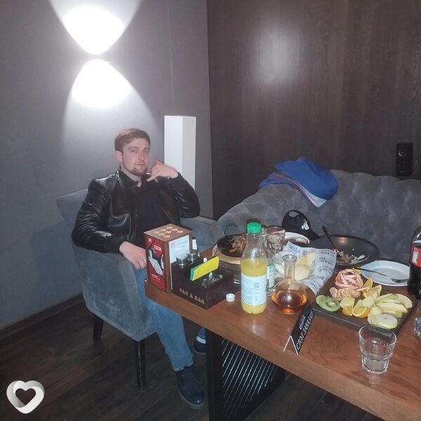 Максим, 30, Омске — анкета №1152077