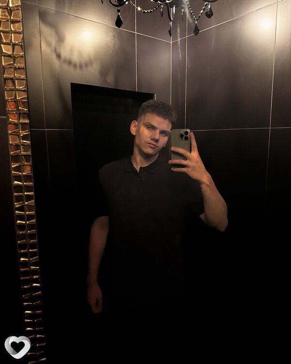 Влад, 23, Минске — анкета №1153399