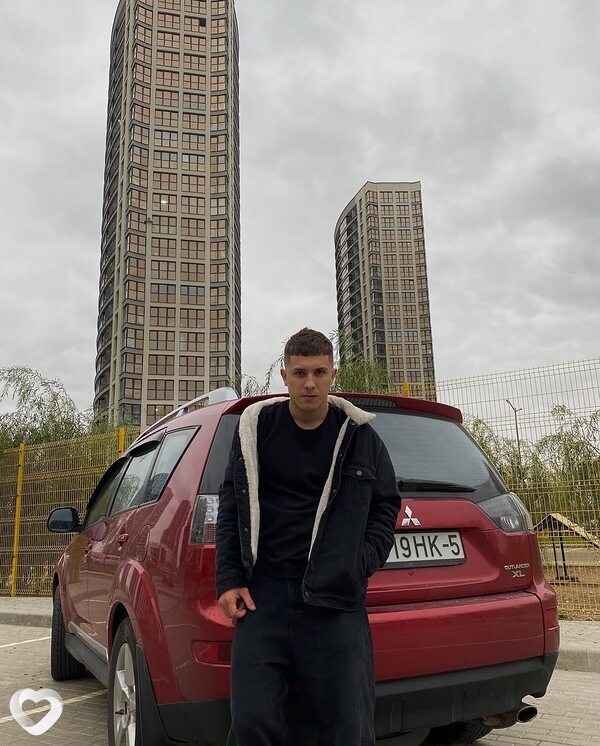 Артем, 25, Минске — анкета №1308565
