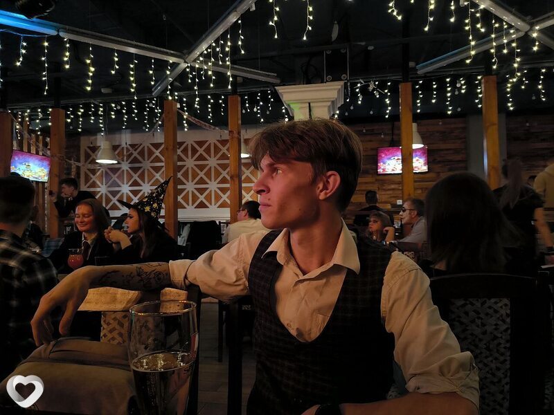 Антон, 23, Барнауле — анкета №1308571