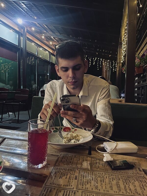 Илья, 22, Димитровграде — анкета №1154512