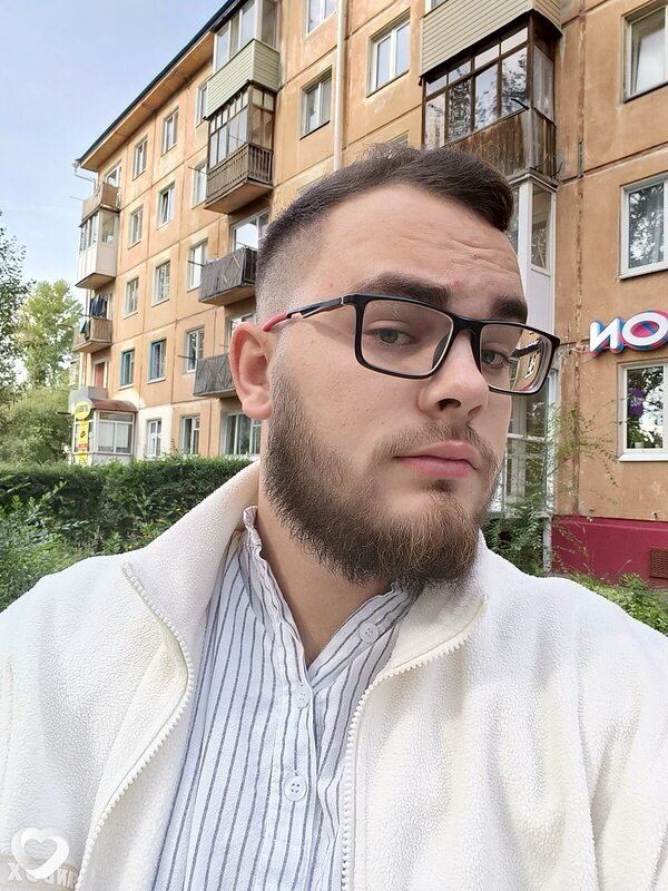 Илья, 21, Омске — анкета №1154970