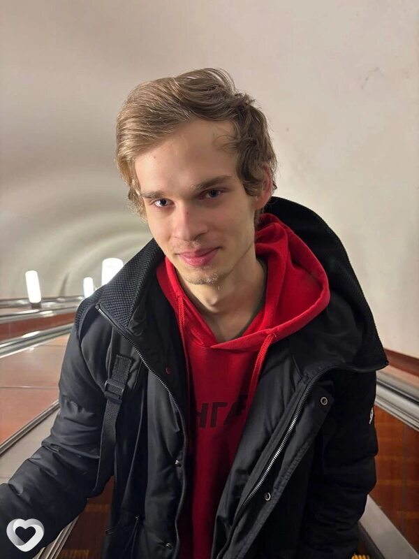 Иван, 20, Москве — анкета №1155412
