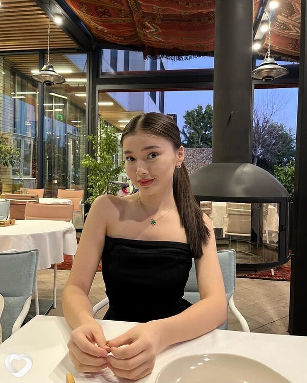 Аяна, 25, Новосибирске — анкета №1156827