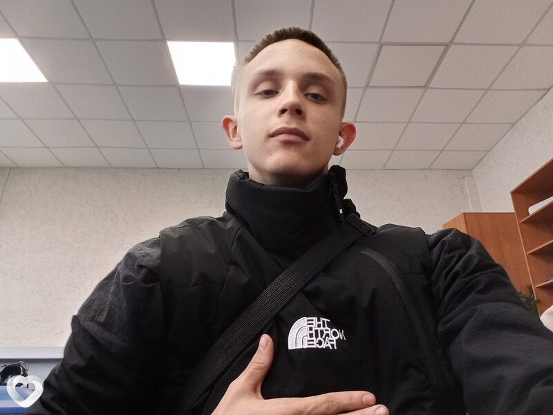 Михаил, 20, Новосибирске — анкета №1158084