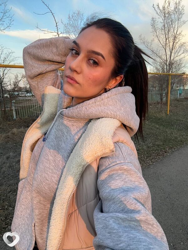 Юлия, 21, Новокузнецке — анкета №1158177