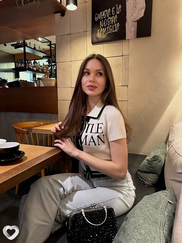 Катя, 25, Нижневартовске — анкета №1158590