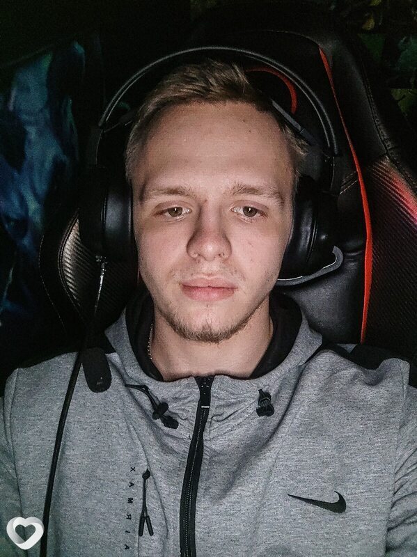 Александр, 21, Москве — анкета №1159408