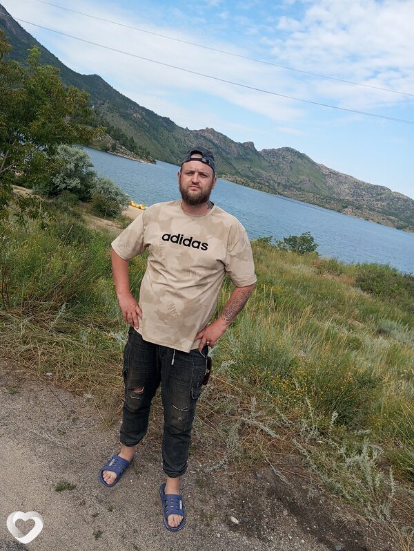 Максим, 28, Караганде — анкета №1159723