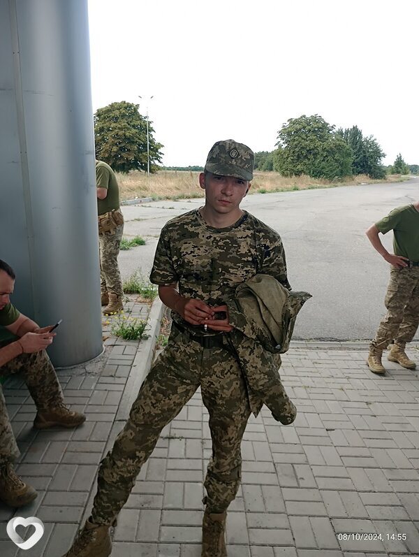 Антон, 26, Харькове — анкета №1159810