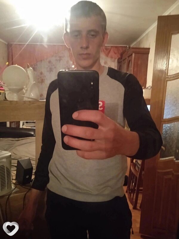 Анатолий, 27, Находке — анкета №1160959
