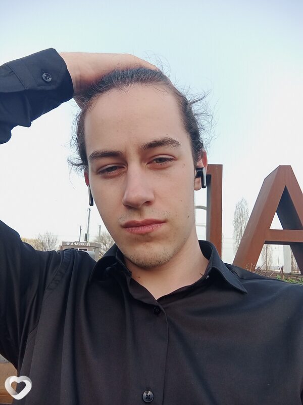 Влас, 22, Москве — анкета №1161337