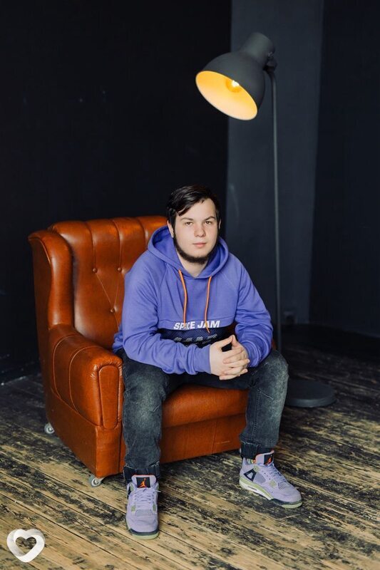 Виктор, 21, Барнауле — анкета №1162358