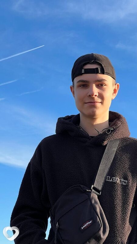 Глеб, 21, Минске — анкета №1163151