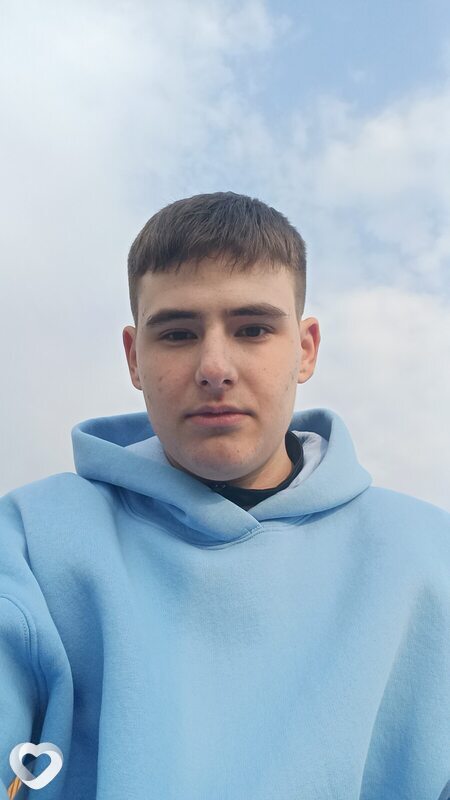 Данил, 20, Москве — анкета №1163437