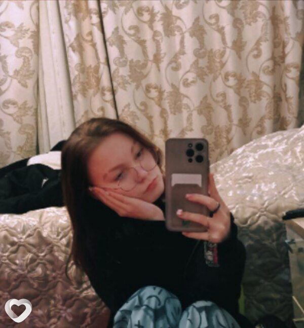 Катя, 20, Москве — анкета №1163925