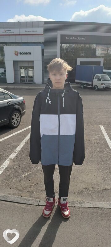 Кирилл, 20, Барнауле — анкета №1163988
