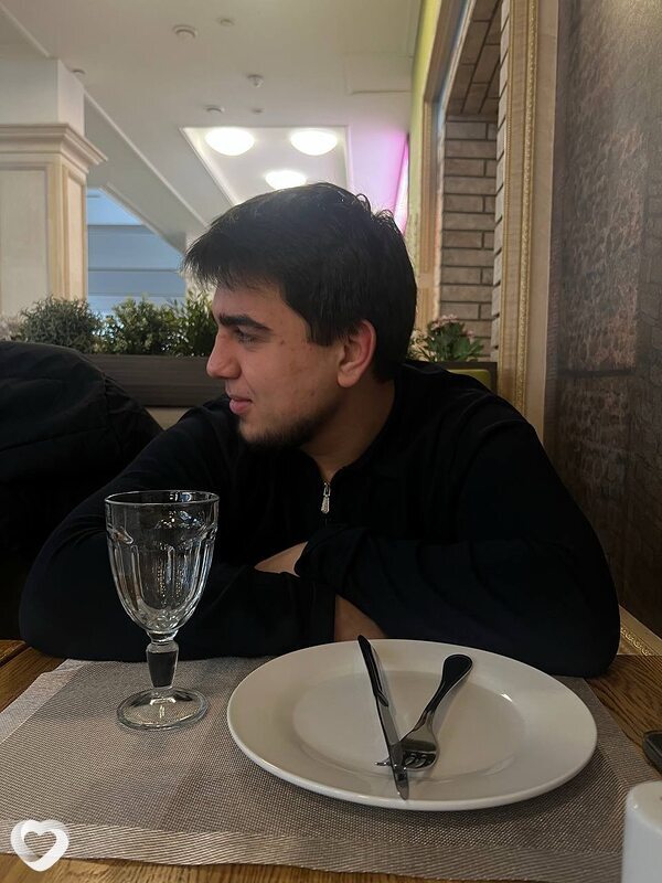 Руслан, 21, Москве — анкета №1164945