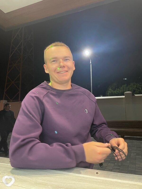 Матвей, 21, Новомосковске — анкета №1165560