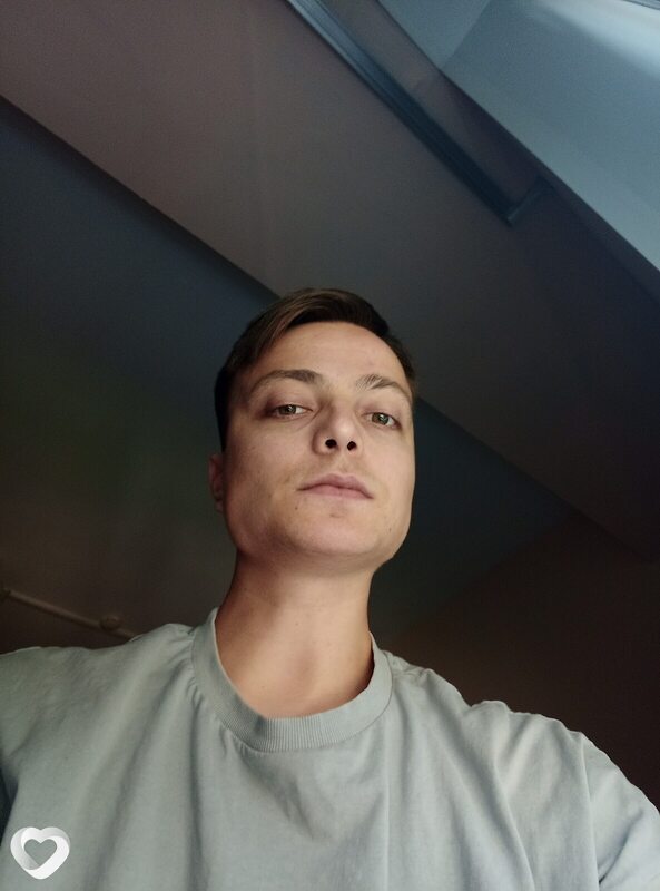 Александр, 20, Новосибирске — анкета №1166368