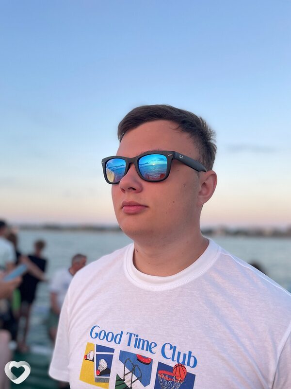 Иван, 21, Москве — анкета №1166737