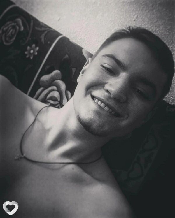 Артём, 23, Ангарске — анкета №1168201