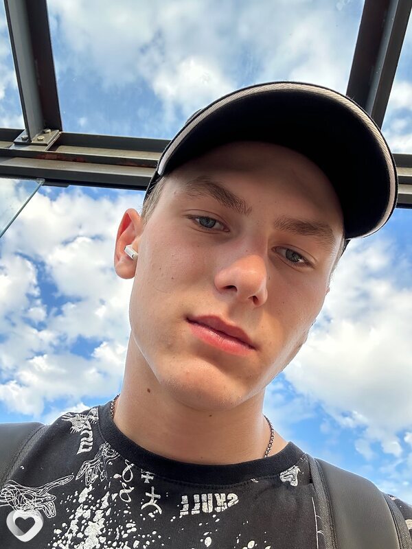 Александр, 23, Караганде — анкета №1168829